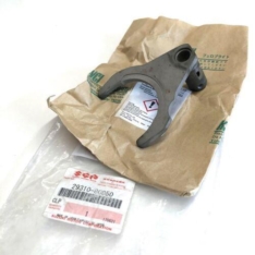 TRANSFER CASE FRONT DRIVE SHIFTING FORK - SAMURAI '85-'95